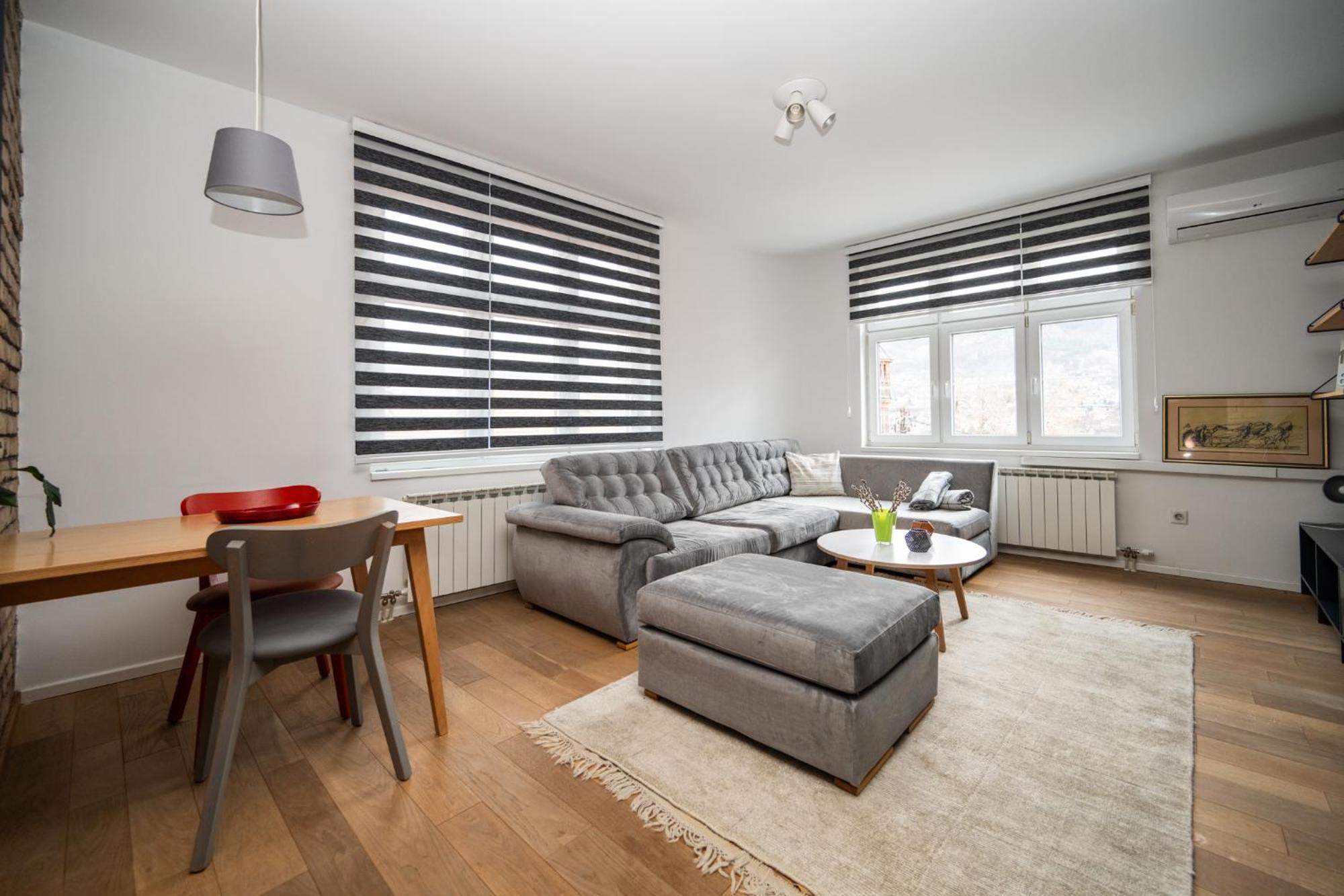 Design 1Bdr Apartment With City View Sarajevo Bagian luar foto