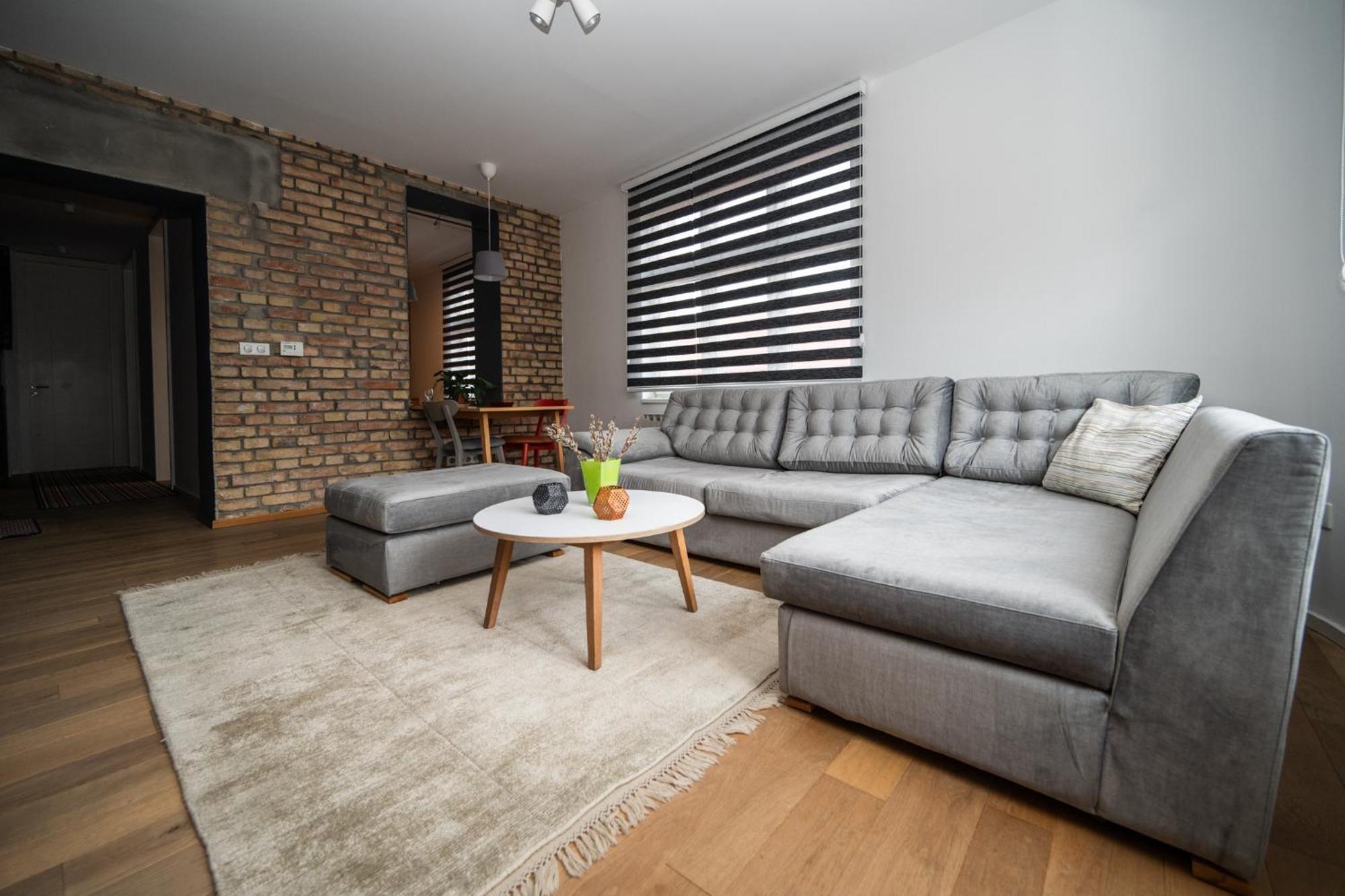 Design 1Bdr Apartment With City View Sarajevo Bagian luar foto