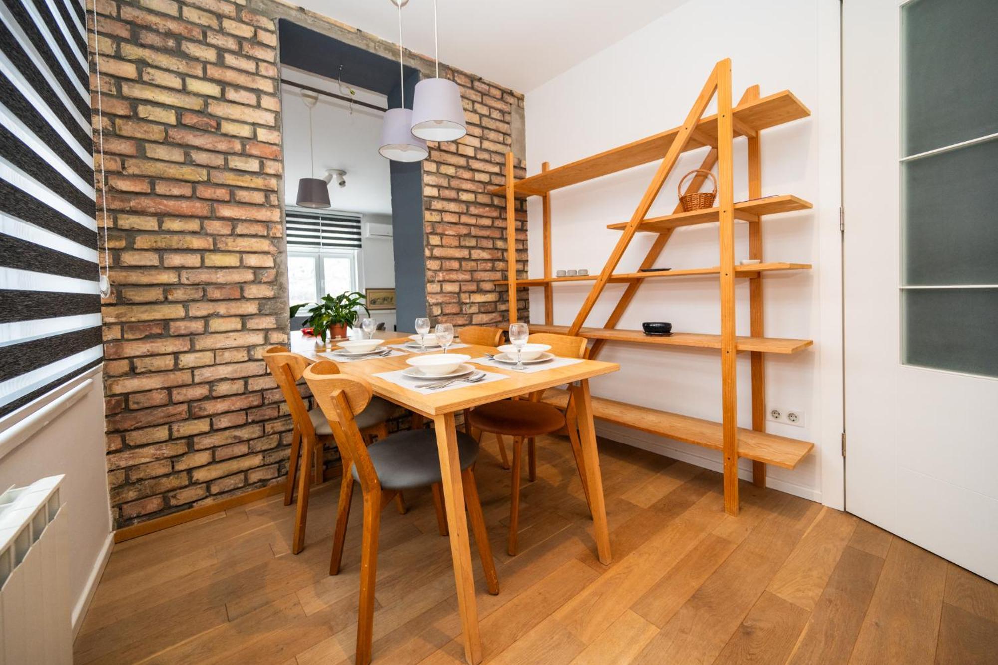 Design 1Bdr Apartment With City View Sarajevo Bagian luar foto