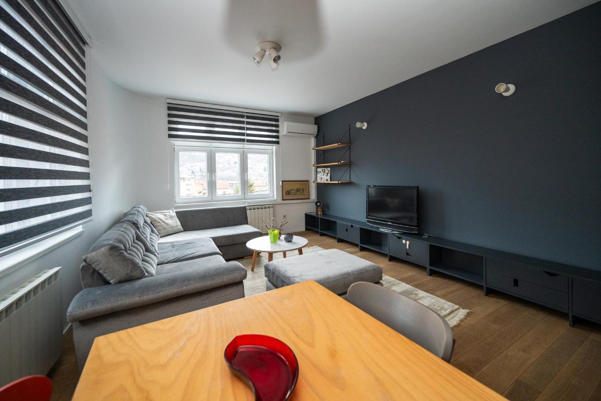 Design 1Bdr Apartment With City View Sarajevo Bagian luar foto